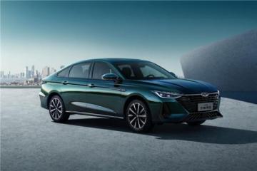 安全与性能如何兼得？四款十万级家轿硬核拆解指南